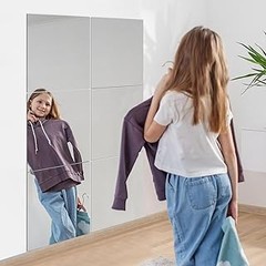 Espejos Adhesivos o Convencionales: ¿Cuál es la mejor opción para tu baño?