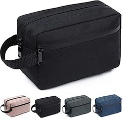 Accesorios esenciales para complementar tu neceser de aseo masculino